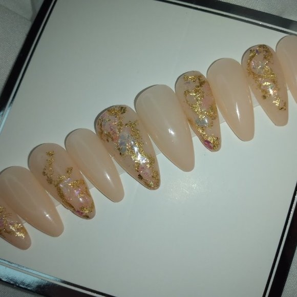 Nude/Geode gold flake Press on Nails - Picture 3 of 5